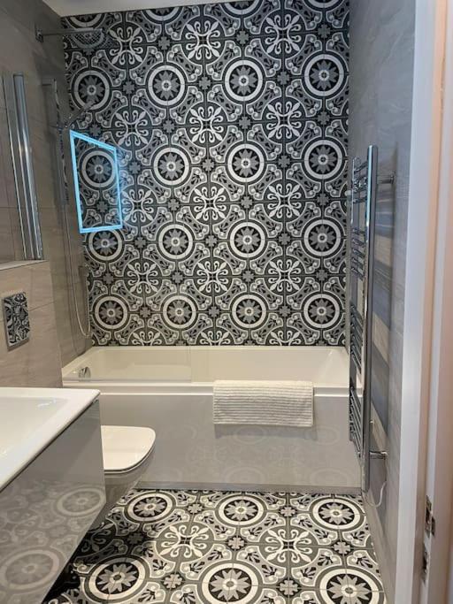 Boutique Luxury Apartment, High St, Henley-In-Arden المظهر الخارجي الصورة
